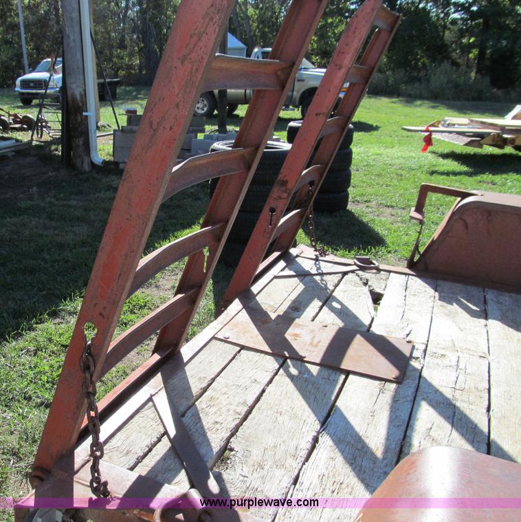 image for item E3511 1990 Ditch Witch 6 ton tilt bed trailer