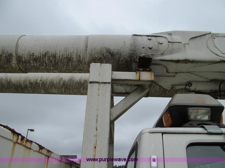 image for item E3515 1995 Ford F800 bucket truck