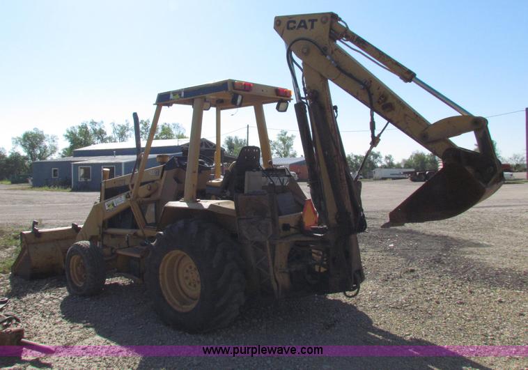 image for item E8043 1986 Caterpillar 416 backhoe