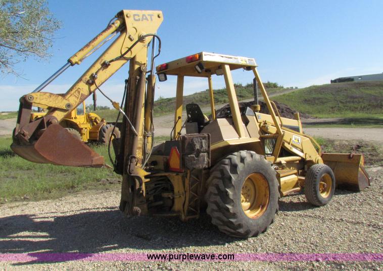 image for item E8043 1986 Caterpillar 416 backhoe