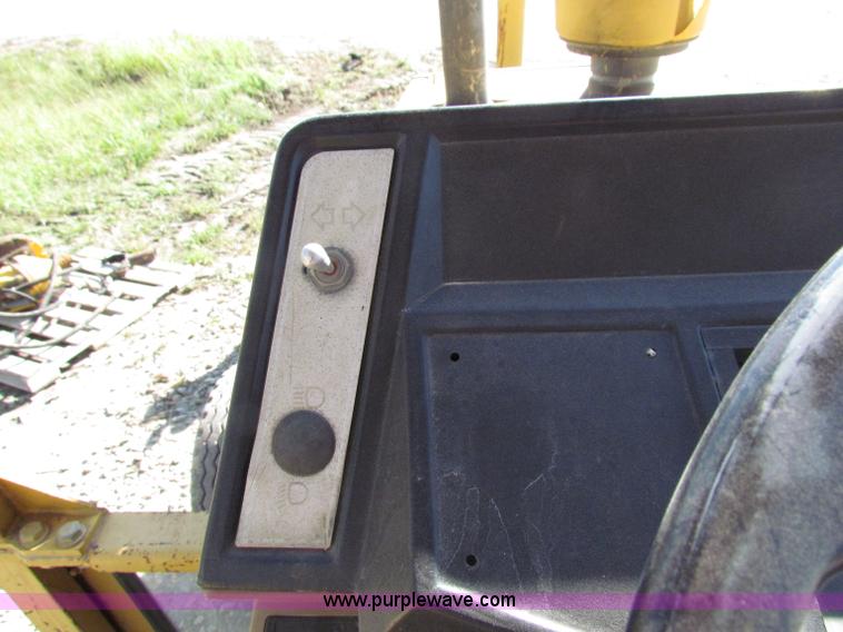 image for item E8043 1986 Caterpillar 416 backhoe