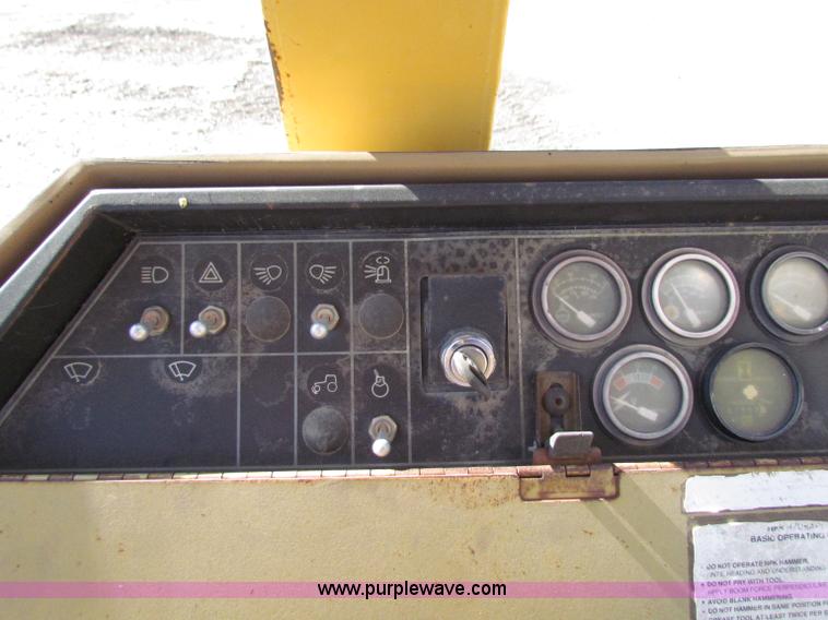 image for item E8043 1986 Caterpillar 416 backhoe