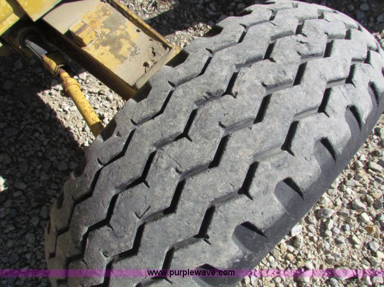 image for item E8043 1986 Caterpillar 416 backhoe