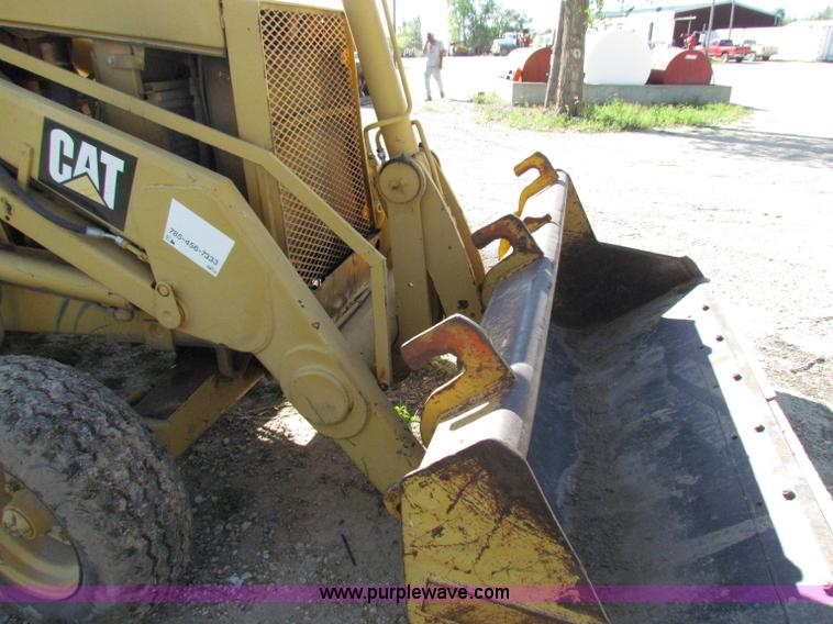 image for item E8044 1986 Caterpillar 416 backhoe