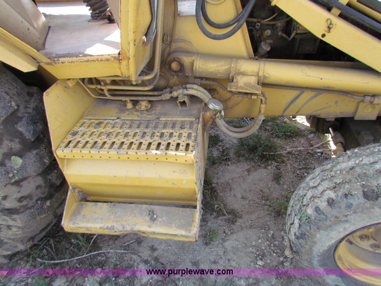 image for item E8044 1986 Caterpillar 416 backhoe