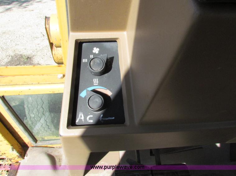 image for item E8044 1986 Caterpillar 416 backhoe