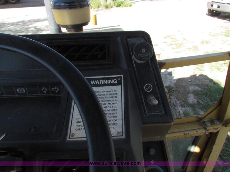 image for item E8044 1986 Caterpillar 416 backhoe