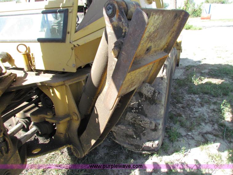 image for item E8044 1986 Caterpillar 416 backhoe