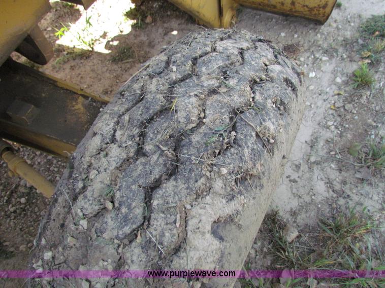 image for item E8044 1986 Caterpillar 416 backhoe