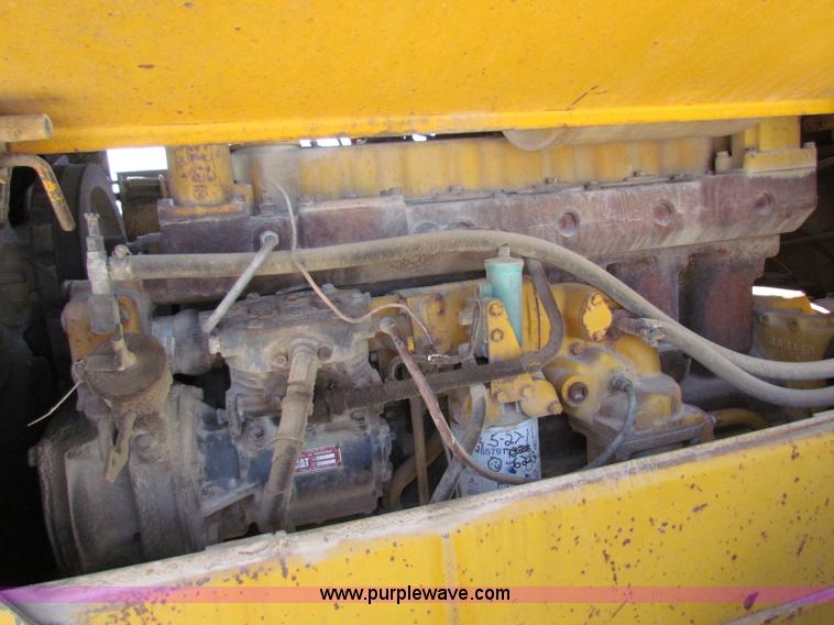 image for item E8045 1974 Caterpillar 966C wheel loader