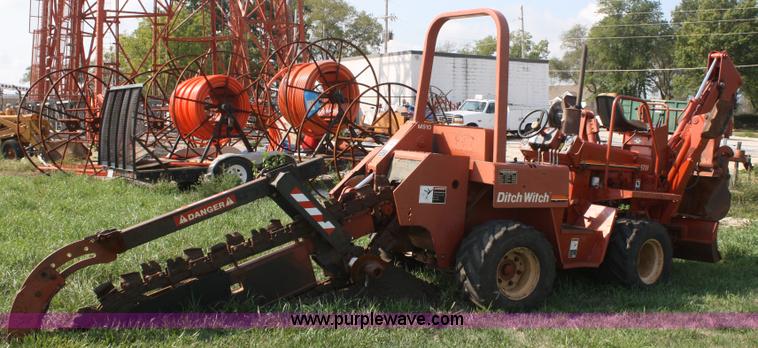 image for item F2564 Ditch Witch 5110 trencher backhoe