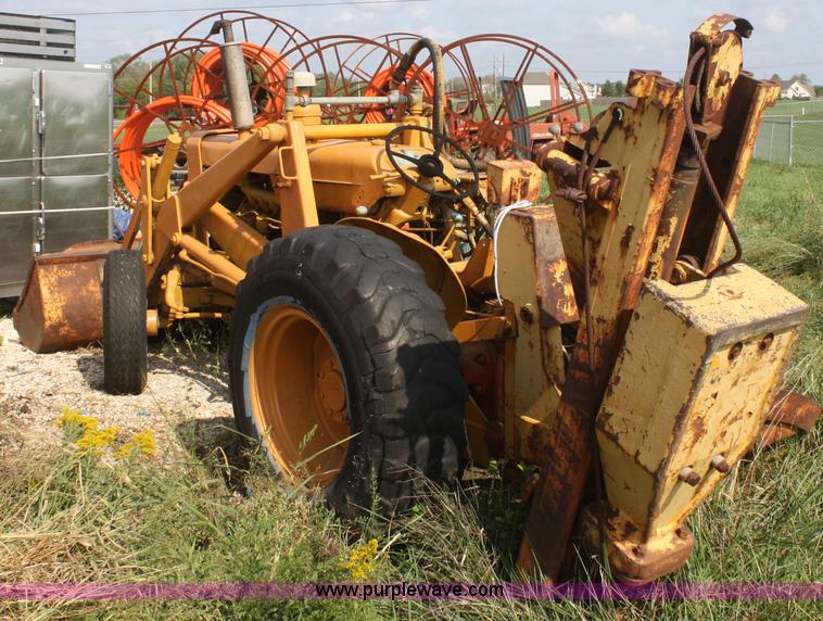 image for item F2583 Case industrial tractor with breaker