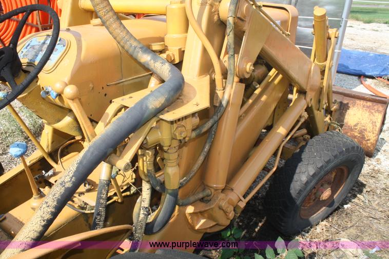 image for item F2583 Case industrial tractor with breaker