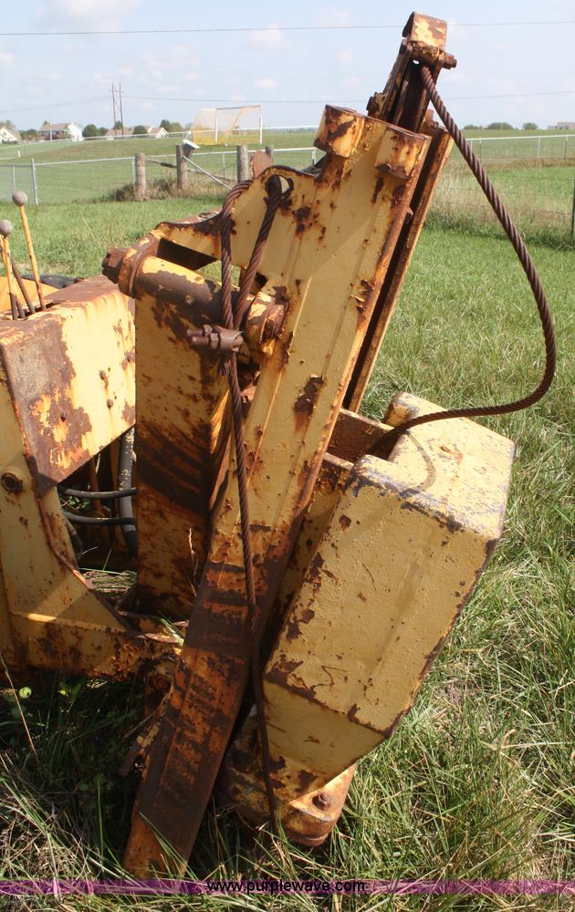 image for item F2583 Case industrial tractor with breaker