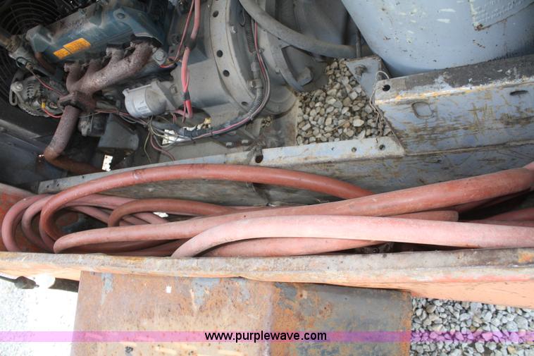 image for item F2585 Smith air compressor