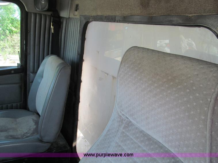 image for item F4551 1990 Kenworth T600 dump truck