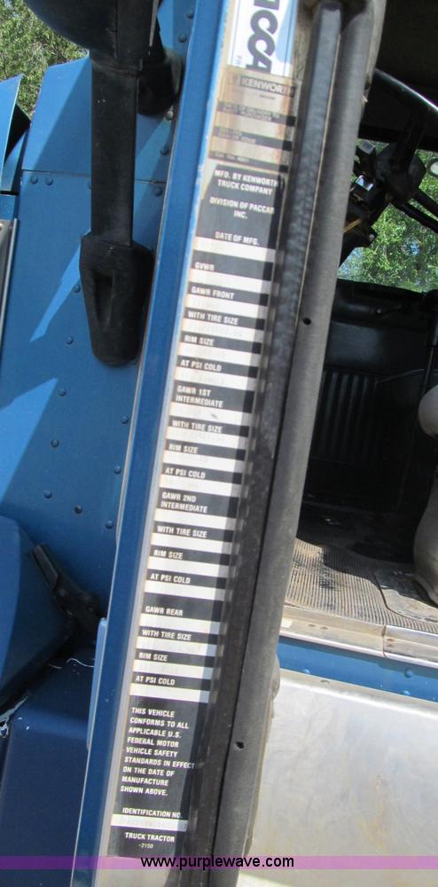 image for item F4551 1990 Kenworth T600 dump truck