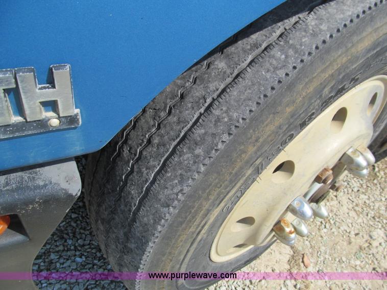 image for item F4551 1990 Kenworth T600 dump truck