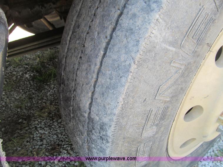 image for item F4551 1990 Kenworth T600 dump truck