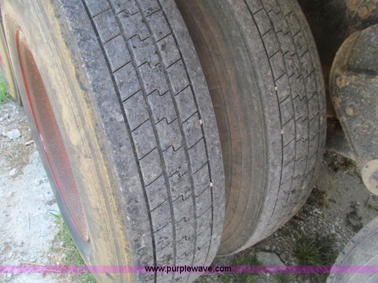 image for item F4551 1990 Kenworth T600 dump truck