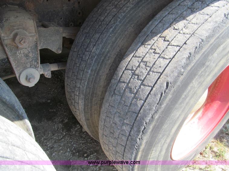 image for item F4551 1990 Kenworth T600 dump truck