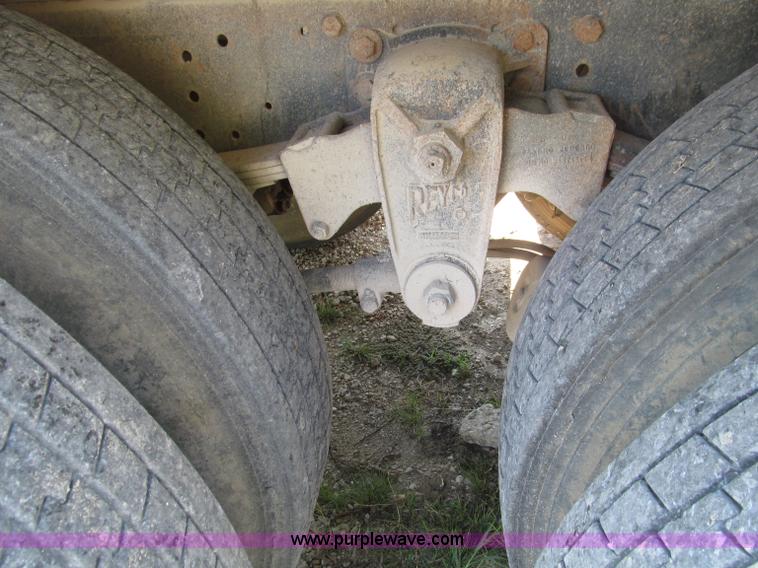 image for item F4551 1990 Kenworth T600 dump truck