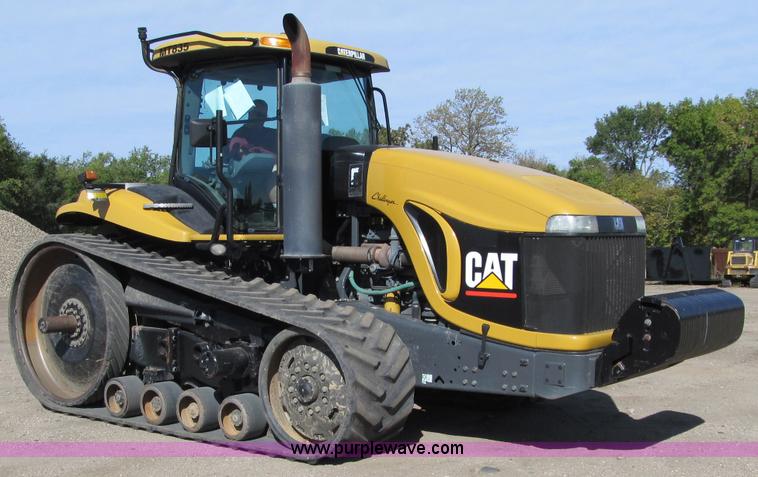 image for item F5517 2005 Caterpillar Challenger MT835 tractor