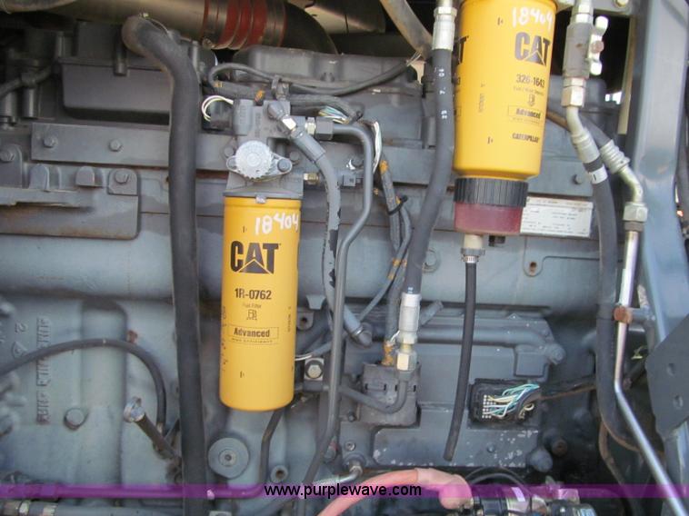 image for item F5517 2005 Caterpillar Challenger MT835 tractor