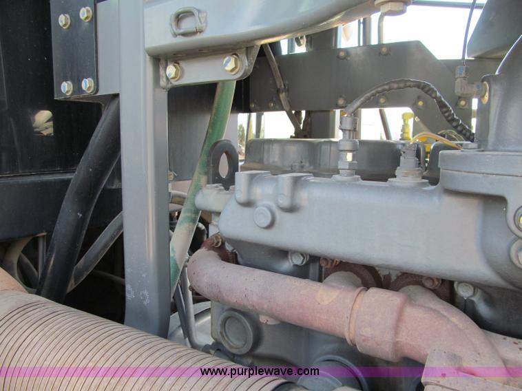 image for item F5517 2005 Caterpillar Challenger MT835 tractor