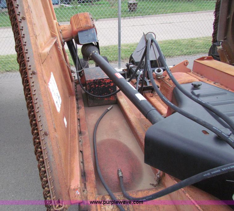image for item B7443 2002 Land Pride RCB6010 rotary mower