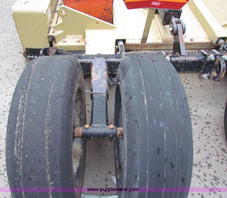 image for item B7448 2003 Land Pride RCB6010 rotary mower