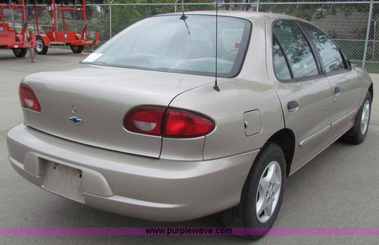 image for item B7453 2002 Chevrolet Cavalier