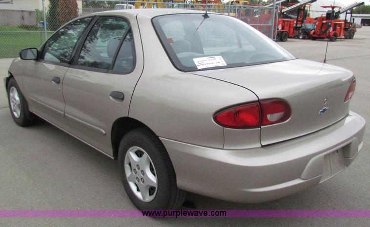 image for item B7453 2002 Chevrolet Cavalier