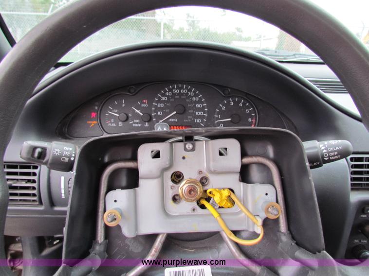 image for item B7453 2002 Chevrolet Cavalier