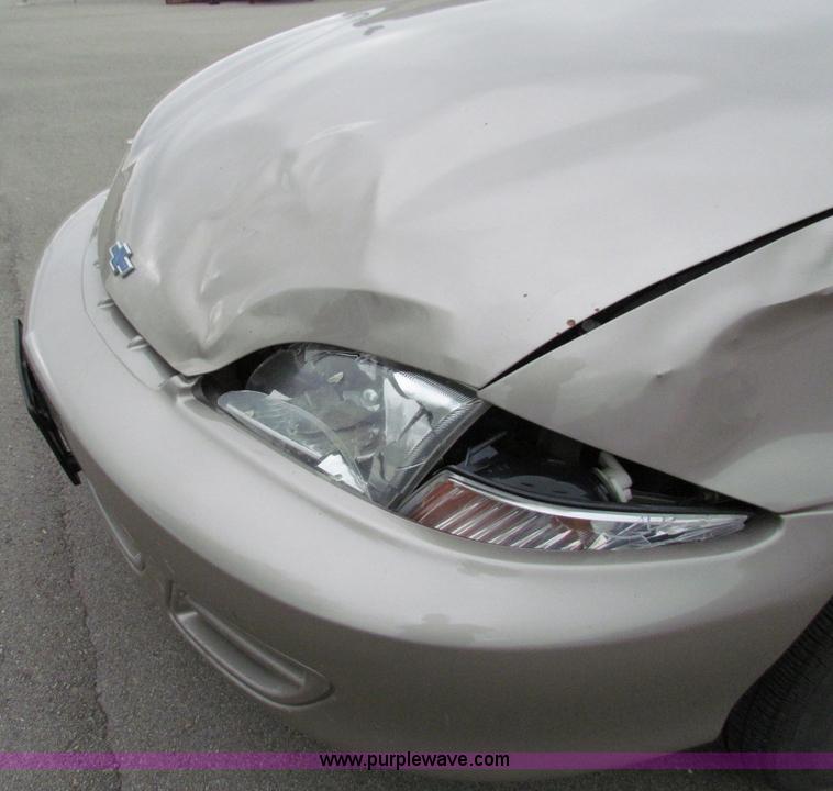 image for item B7453 2002 Chevrolet Cavalier