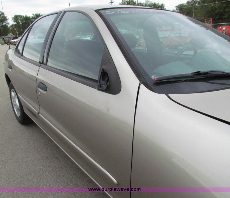 image for item B7453 2002 Chevrolet Cavalier