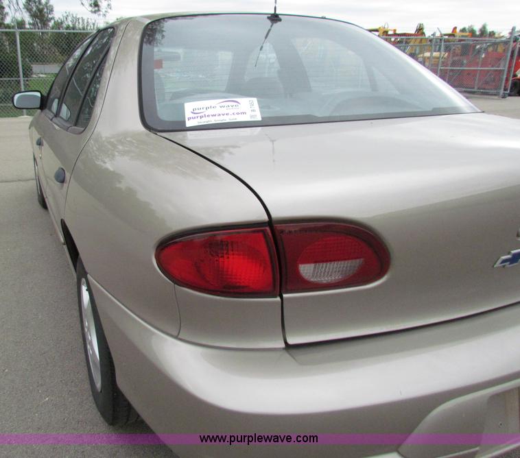 image for item B7453 2002 Chevrolet Cavalier