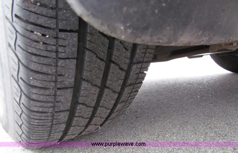 image for item B7453 2002 Chevrolet Cavalier