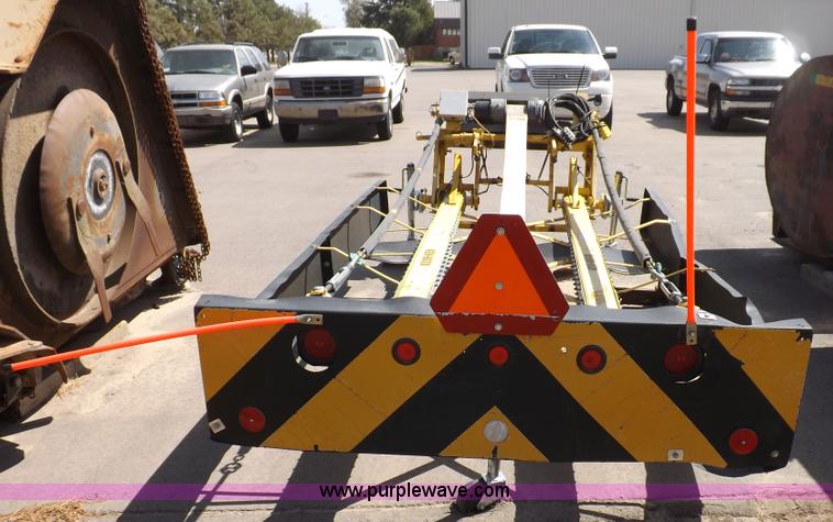 image for item C2807 2002 Trinity MPS350 crash attenuator