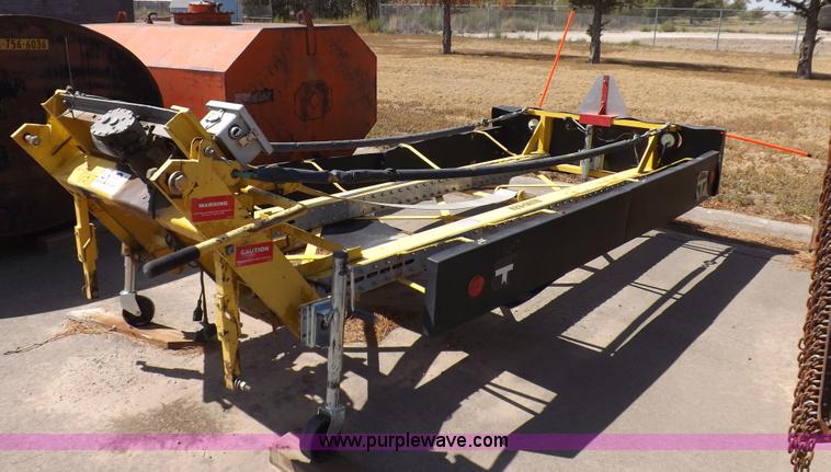 image for item C2807 2002 Trinity MPS350 crash attenuator