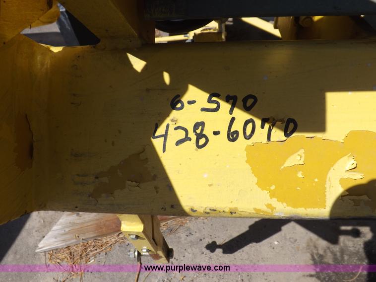 image for item C2807 2002 Trinity MPS350 crash attenuator