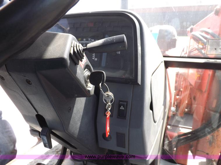 image for item C2814 1997 New Holland 7740SL MFWD tractor