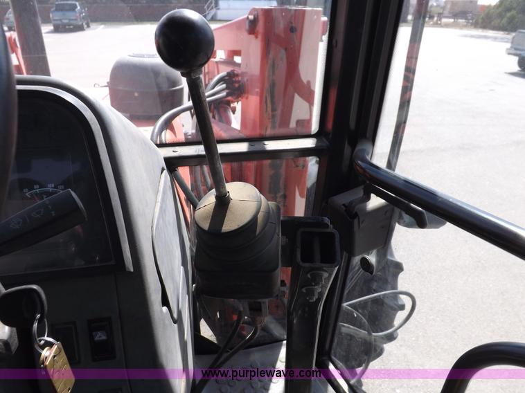 image for item C2815 1997 New Holland 7740SL MFWD tractor