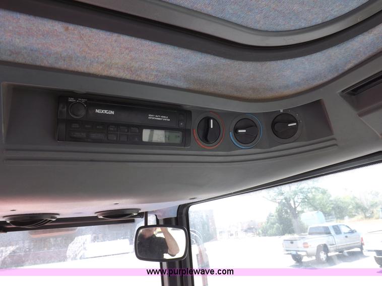 image for item C2815 1997 New Holland 7740SL MFWD tractor