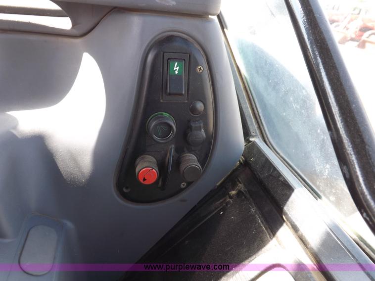 image for item C2817 1999 New Holland TS100 tractor