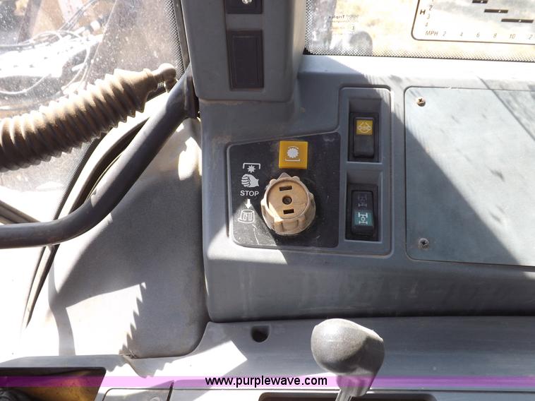 image for item C2818 1996 New Holland 7740SL MFWD tractor