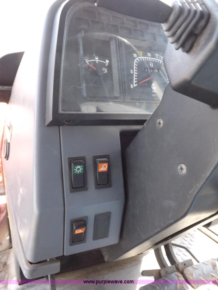 image for item C2819 1996 New Holland 7740SL MFWD tractor