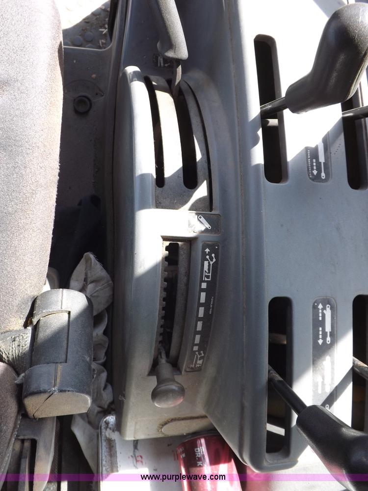 image for item C2819 1996 New Holland 7740SL MFWD tractor