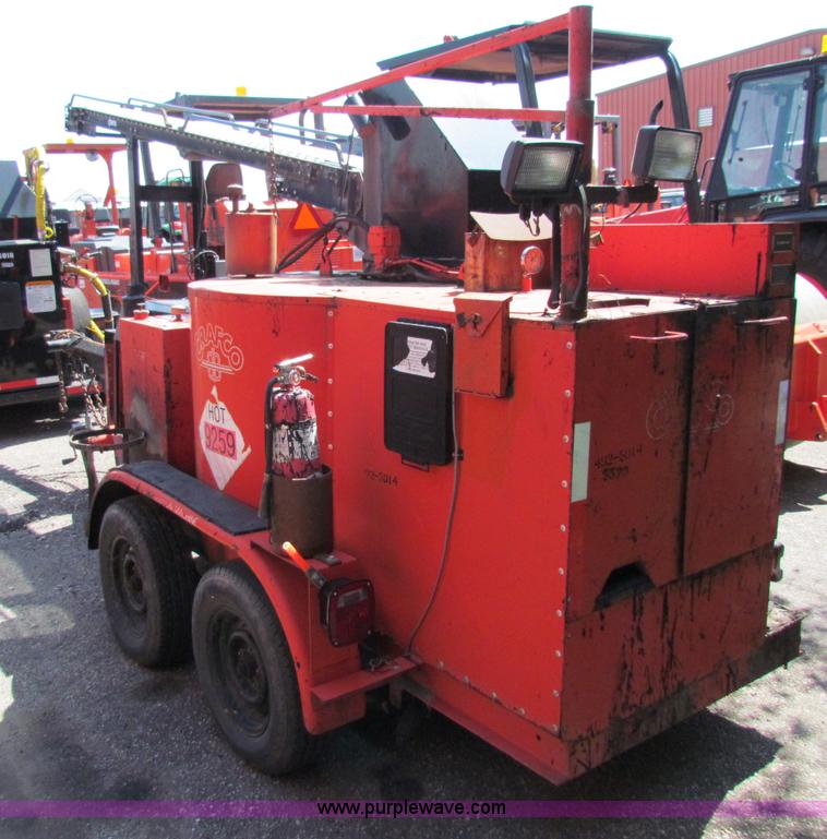 image for item E8029 1993 Craft Co EZ-200 crack seal machine