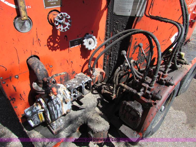 image for item E8029 1993 Craft Co EZ-200 crack seal machine